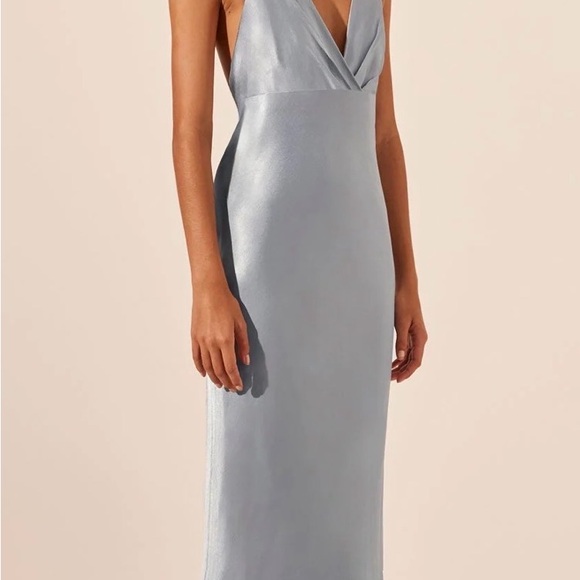 Elegant Silver Halter Dress - Picture 3 of 4